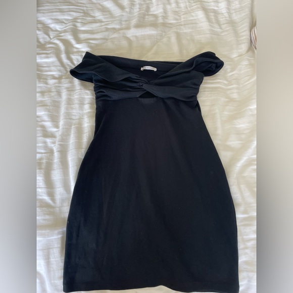 Knotted Ruched Dress - Picture 2 of 2